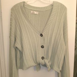 Hollister sweater size medium